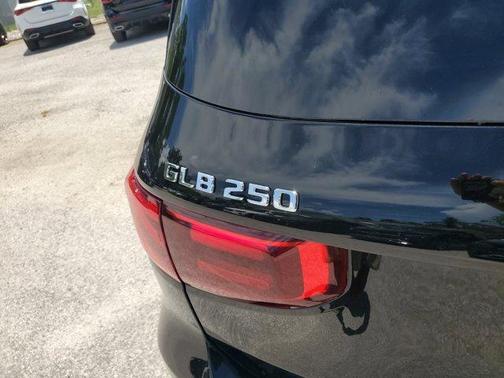 2025 Mercedes-Benz GLB 250 Base