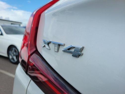 2021 Cadillac XT4 Luxury