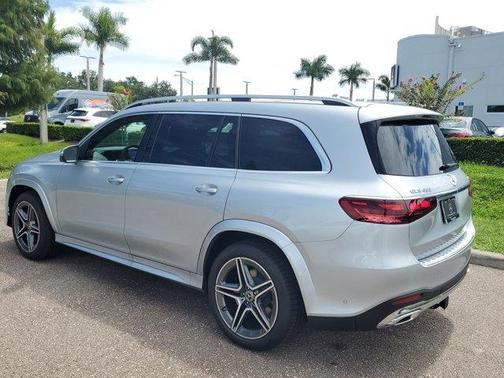 2025 Mercedes-Benz GLS 450 4MATIC