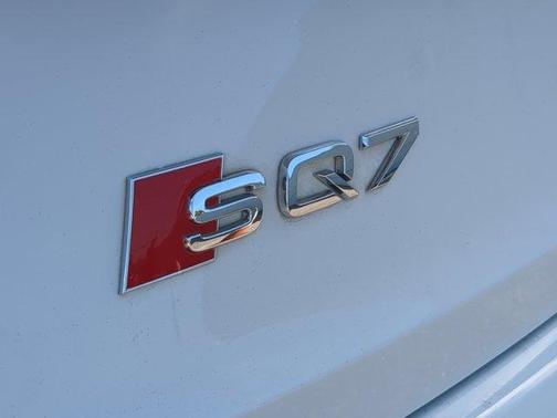 2022 Audi SQ7 4.0T Premium Plus