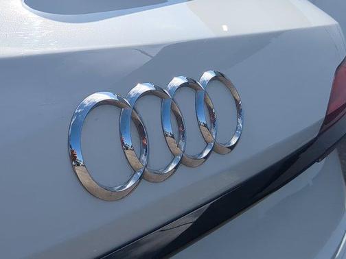 2022 Audi SQ7 4.0T Premium Plus