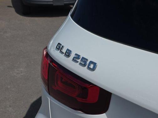 2023 Mercedes-Benz GLB 250 Base