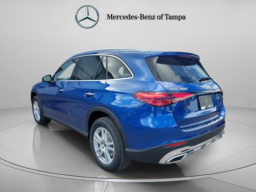 Starling Blue Metallic 2026 Mercedes-Benz GLC 300 4MATIC