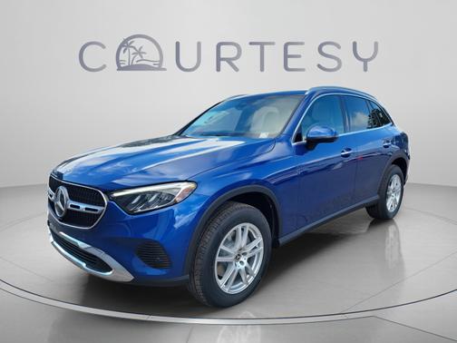 Starling Blue Metallic 2026 Mercedes-Benz GLC 300