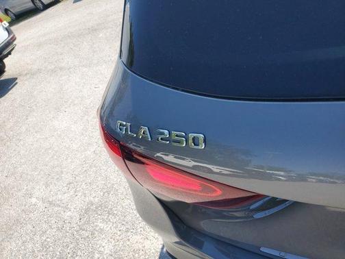 2025 Mercedes-Benz GLA 250 Base