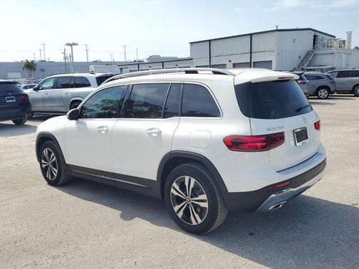 2025 Mercedes-Benz GLB 250 Base