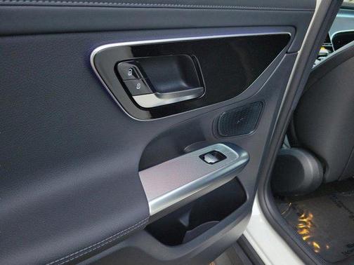 2026 Mercedes-Benz GLC 300 Base