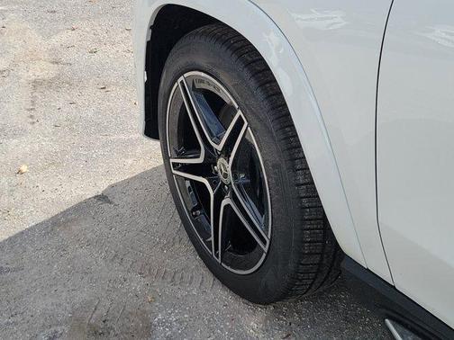 2026 Mercedes-Benz GLS 450