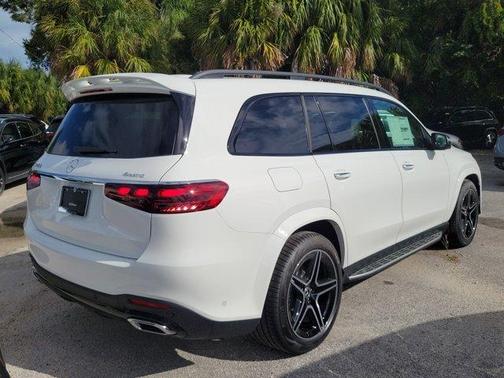 2026 Mercedes-Benz GLS 450