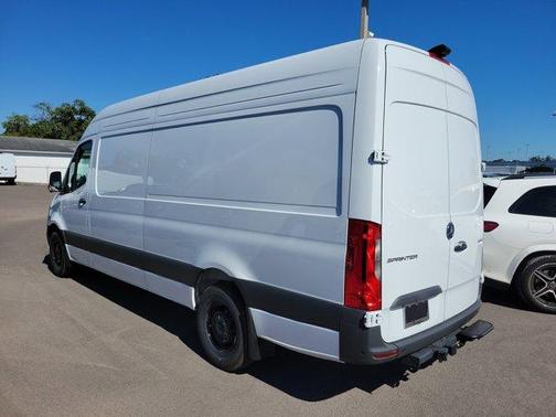 2025 Mercedes-Benz Sprinter 2500 High Roof