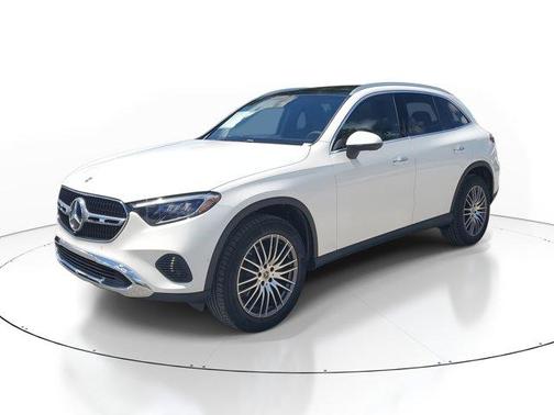 2026 Mercedes-Benz GLC 300 Base