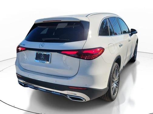 2026 Mercedes-Benz GLC 300 Base