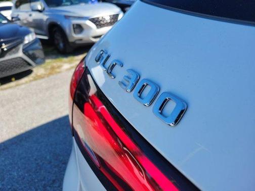 2026 Mercedes-Benz GLC 300 Base