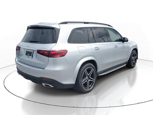 2026 Mercedes-Benz GLS 450 