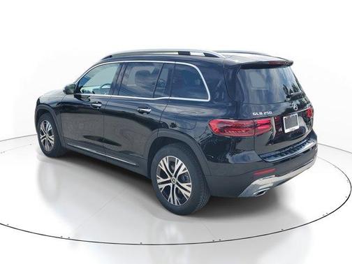 2026 Mercedes-Benz GLB 250 Base