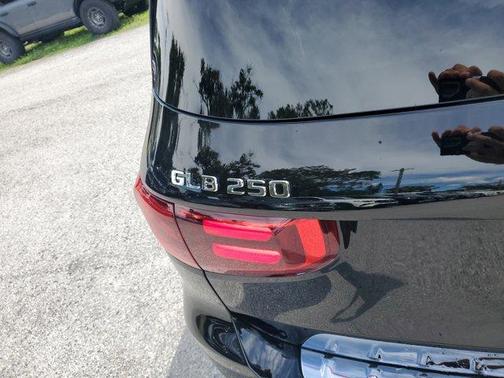 2026 Mercedes-Benz GLB 250 Base