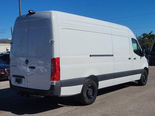 2025 Mercedes-Benz Sprinter 2500 High Roof