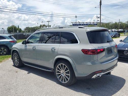 2025 Mercedes-Benz GLS 450 4MATIC