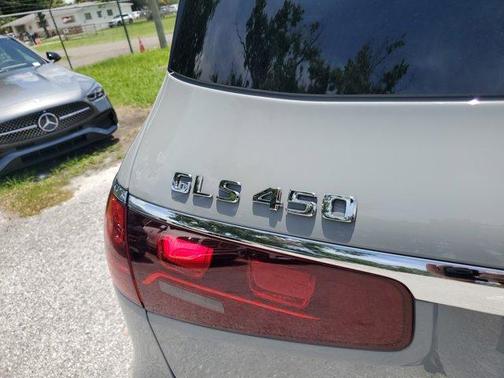 2025 Mercedes-Benz GLS 450 4MATIC