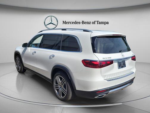 Polar White 2026 Mercedes-Benz GLS 450 4MATIC