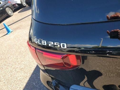 2026 Mercedes-Benz GLB 250 Base