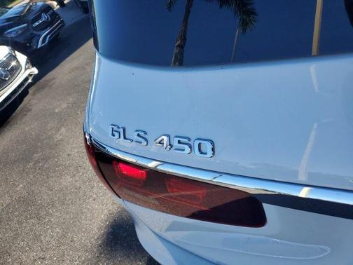 2026 Mercedes-Benz GLS 450