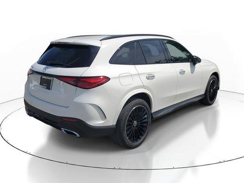 2026 Mercedes-Benz GLC 300 Base