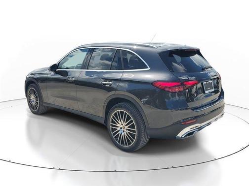2026 Mercedes-Benz GLC 300 Base
