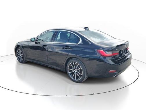 2019 BMW 330 i xDrive