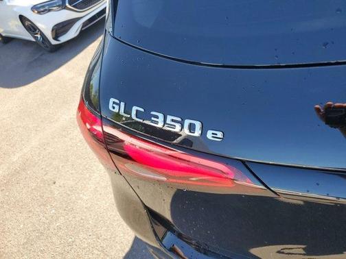 2025 Mercedes-Benz GLC 350e Base 4MATIC
