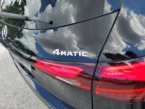 2025 Mercedes-Benz GLC 350e Base 4MATIC