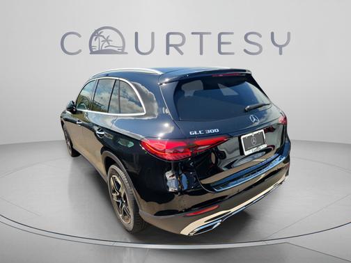 Black 2026 Mercedes-Benz GLC 300