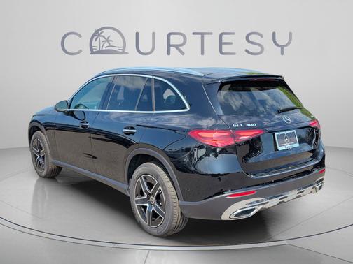 Black 2026 Mercedes-Benz GLC 300