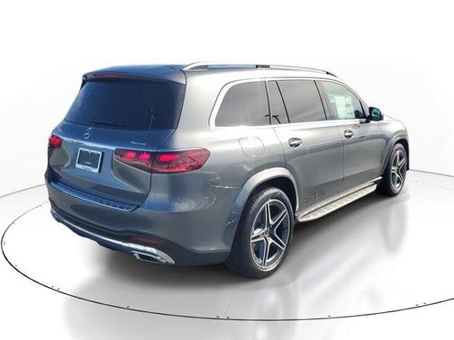 2026 Mercedes-Benz GLS 450