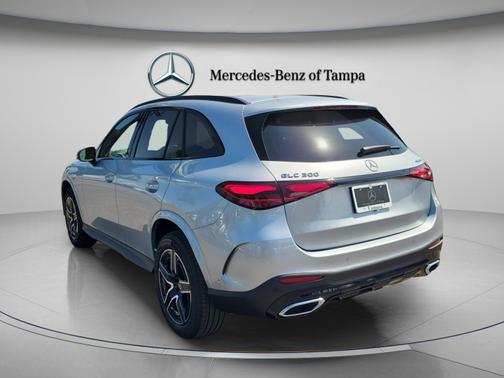 Cirrus Silver Metallic 2026 Mercedes-Benz GLC 300