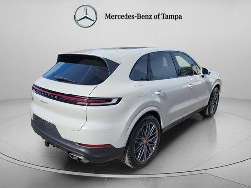 2025 Porsche Cayenne Base