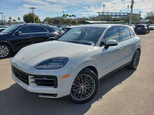 2025 Porsche Cayenne Base