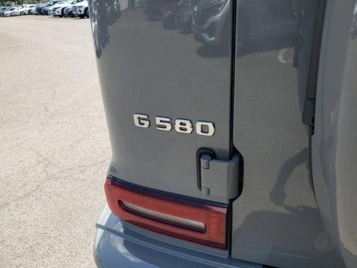 2025 Mercedes-Benz G-Class Base