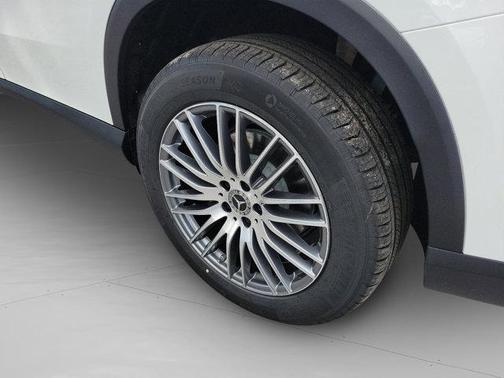 2026 Mercedes-Benz GLC 300 Base