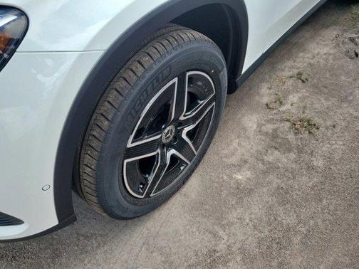 2026 Mercedes-Benz GLC 300 Base 4MATIC