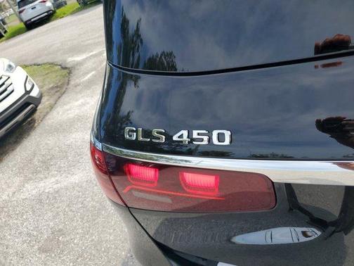 2026 Mercedes-Benz GLS 450