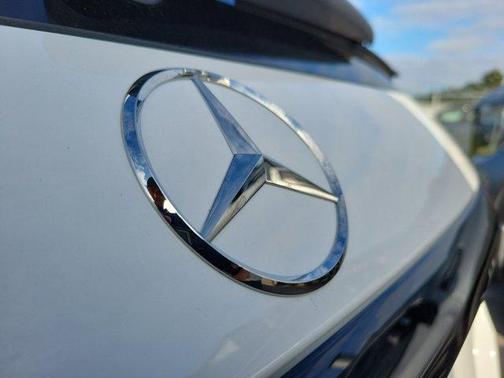 2026 Mercedes-Benz GLC 300 Base