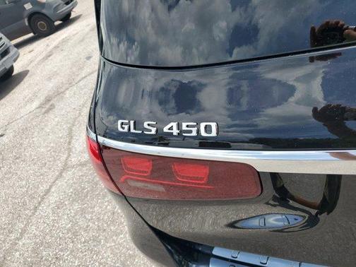 2025 Mercedes-Benz GLS 450 4MATIC