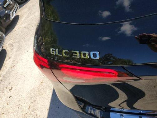 2026 Mercedes-Benz GLC 300 Base 4MATIC