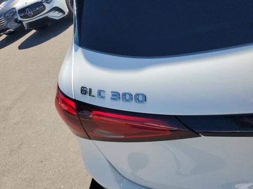 2024 Mercedes-Benz GLC 300 Base