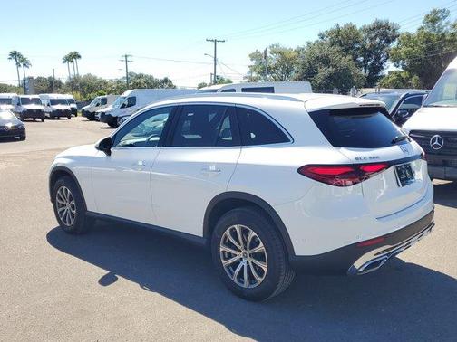2024 Mercedes-Benz GLC 300 Base