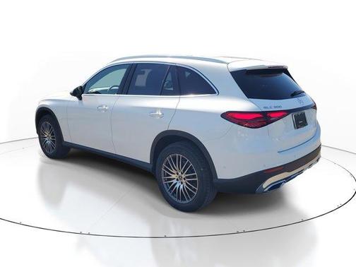 2025 Mercedes-Benz GLC 300 Base