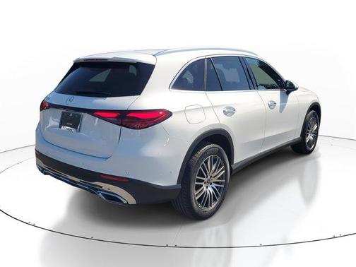 2025 Mercedes-Benz GLC 300 Base