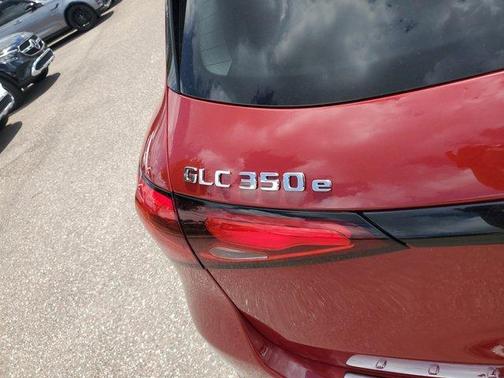 2025 Mercedes-Benz GLC 350e Base 4MATIC