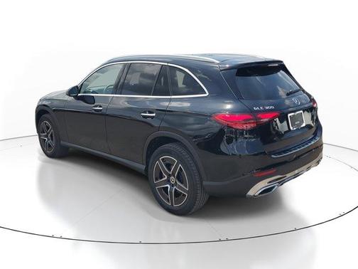 2026 Mercedes-Benz GLC 300 Base 4MATIC